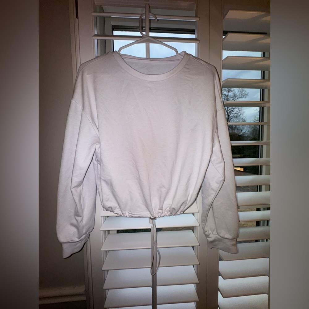 White Croped Crewneck